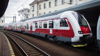 vlak železnica železničná spoločnosť ZSSK 1140px (SITA/Jozef Jakubčo)